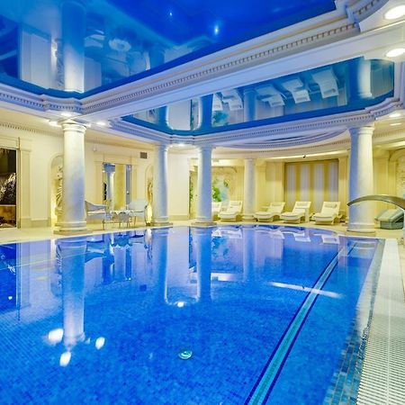Palacyk Otrebusy Business & Spa Kültér fotó