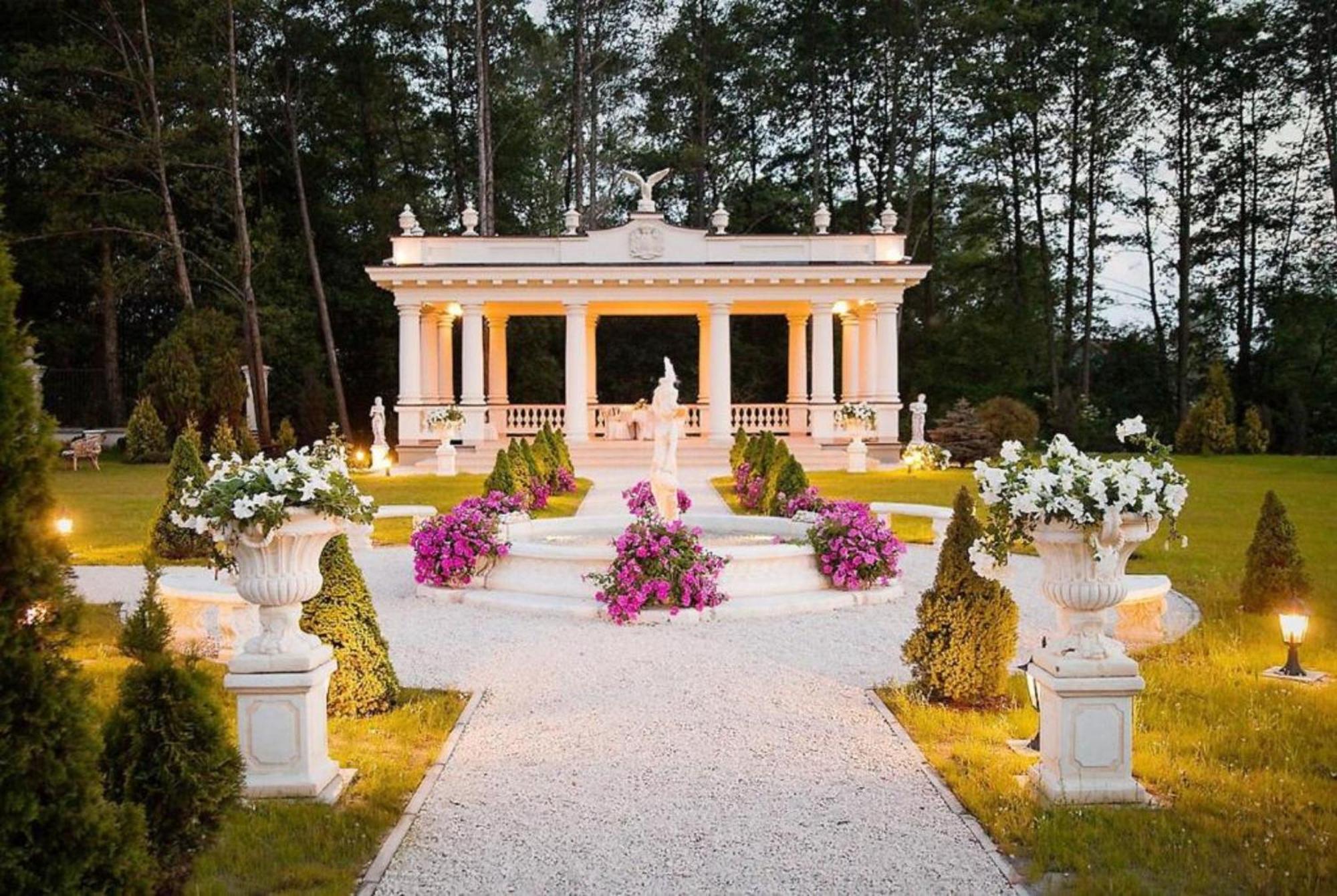 Palacyk Otrebusy Business & Spa Kültér fotó